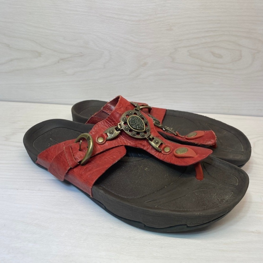Earth Womens 9B Sandals Exer-Luxe Spice Red Leather Boho Negative Heel Thong